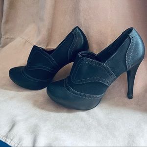 Vigoss Sonata heels